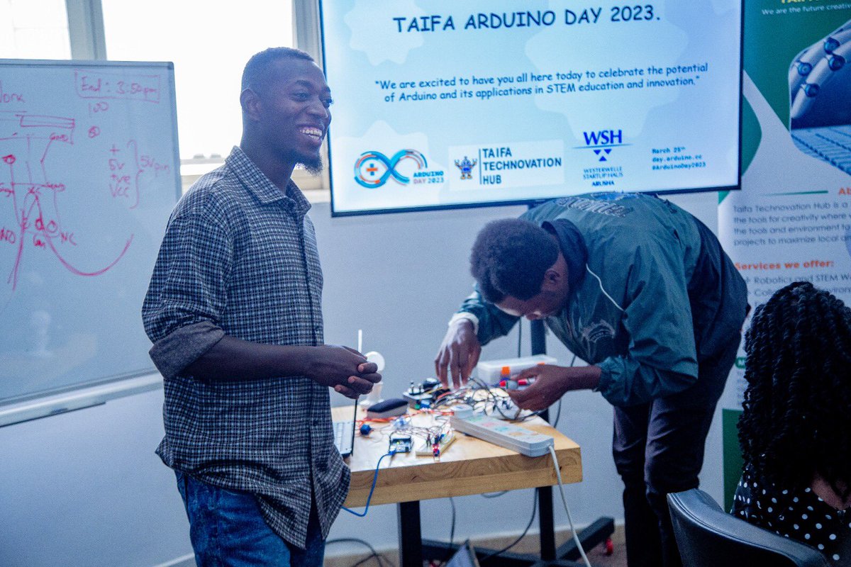 taifatek's tweet image. It was inspiring to see the enthusiasm and passion of our participants at the International Arduino Day event!
Here are some more pictures from the event, where students displayed their talents and impressed us with their innovative projects.
#ArduinoDay #STEMlearning