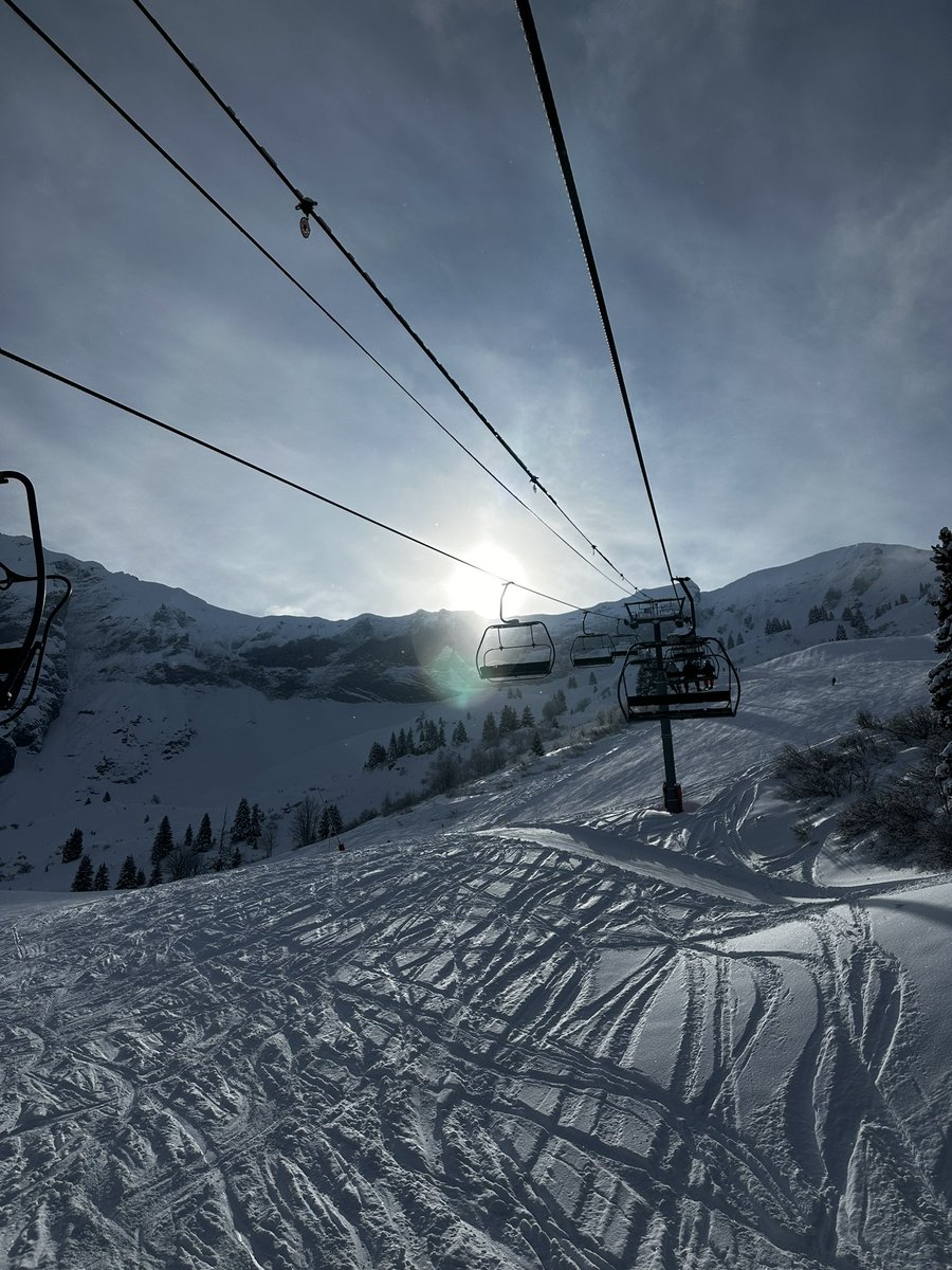 Luken (@lukenoffjob) on Twitter photo 