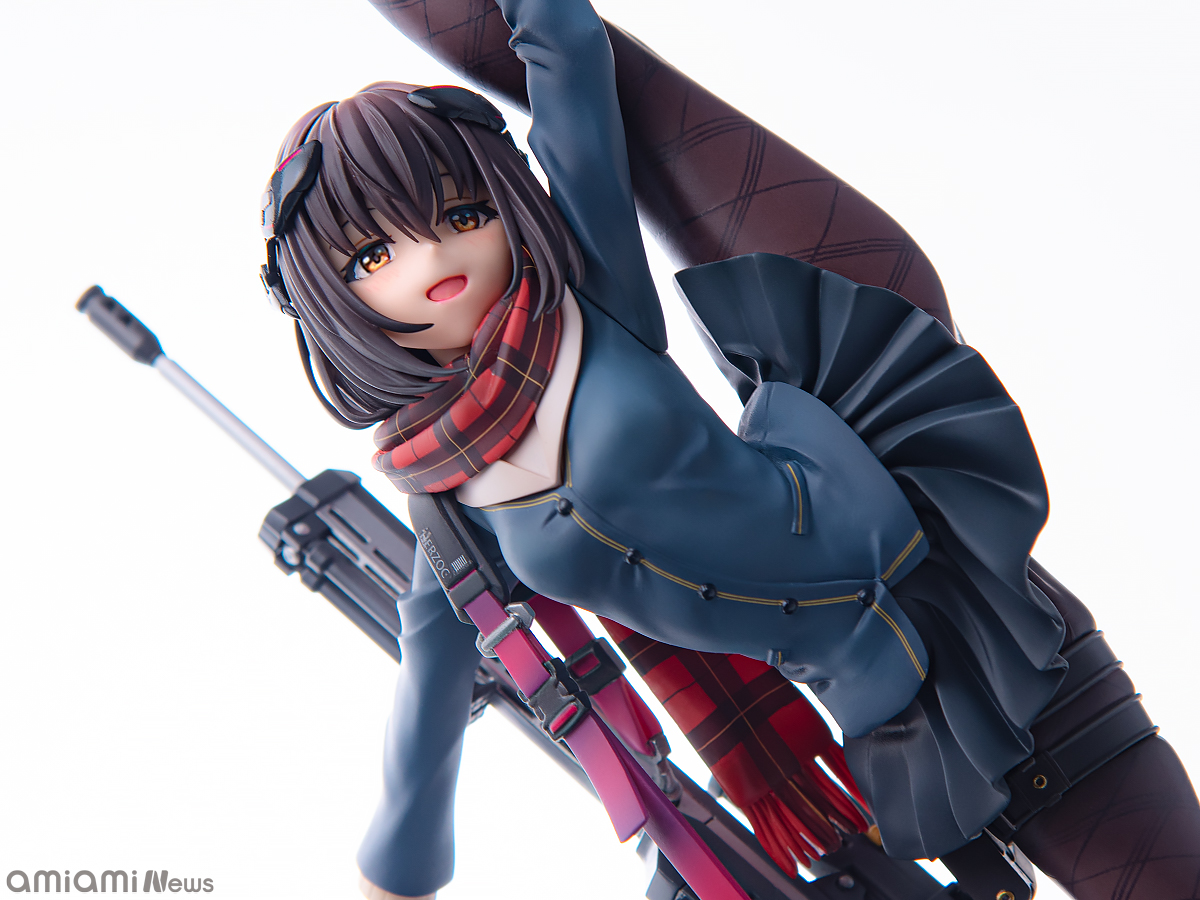 バイオニック・ジョシコウセイ 1/7スケール 手渡す