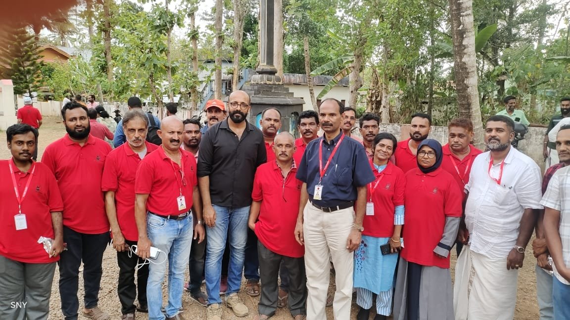 NCMIndiaa's tweet image. Wife's Family of Baiju Rjau were nt allowing his 7yrs daughter to join his funeral. Later after the protest by Men Rights Activists, Dist Police and Child Welfare Committee of Alappuzha intervened and the Child finally able to see her Father fr the last time
#ParentalAlienation