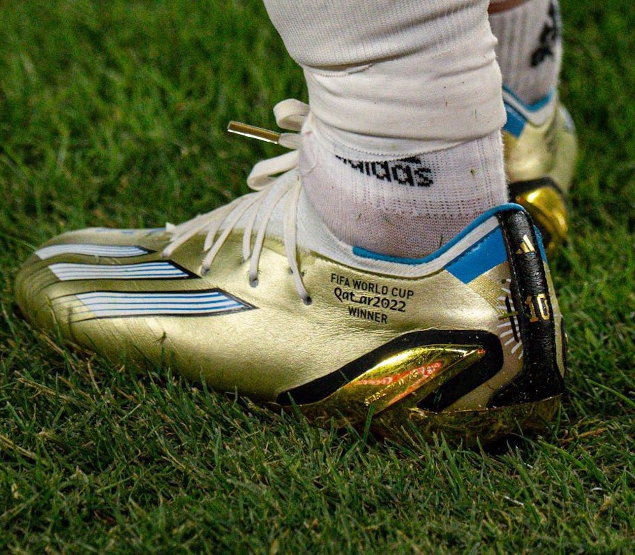 リオネル・メッシ 公式goldin】ルーキーカード リオネル·メッシ