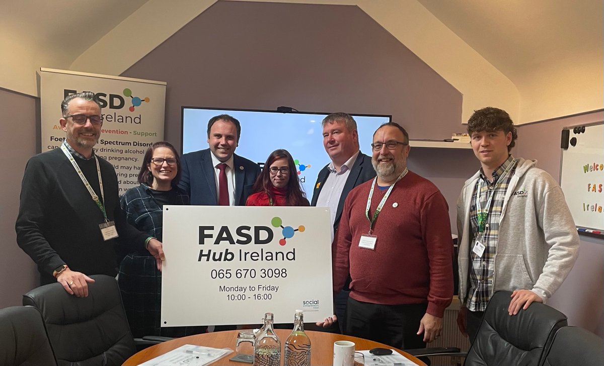 Celebrating the launch of FASD Hub Ireland, the team at @FASDIreland is pictured with our invited guests @CathalCroweTD @violetannetd and @conwayforclare today! #FASDIrl #FASDAwareness #LetsGetIrelandTalkingAboutFASD