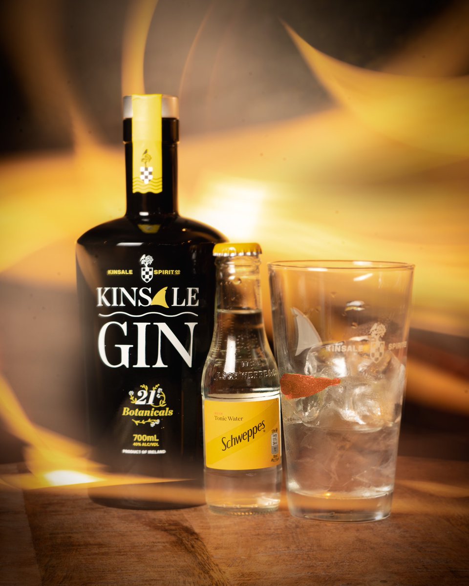 ** Gin special Alert **

Kick off your week with our <a href="/kinsalespiritco/">Kinsale Spirit Co</a> gin special here in <a href="/soberlane/">Sober Lane</a>. 

▪️Available for €8 😀

#soberlane #kinsaleginspecial #corkcity #soberlaneginspecial