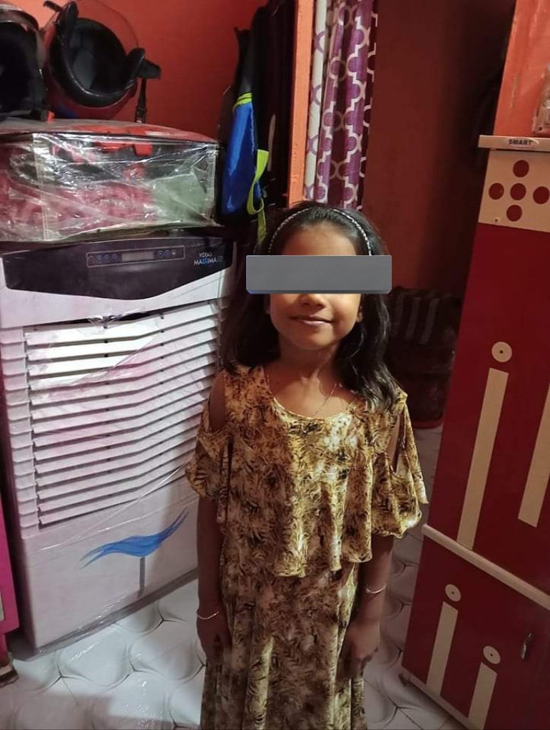 BhairavVaam's tweet photo. #BreakingNews A 7years Girl abducted allegedly Raped and brutally murdered In picnic Garden , Park circus #Kolkata area
Still now Kolkata Police is watching as a mute spectator instead of taking action.
And the city is burning in Anger
#JusticeforRia #ShameOnMamtaPolice https://t.co/iK5S6C4Xzz