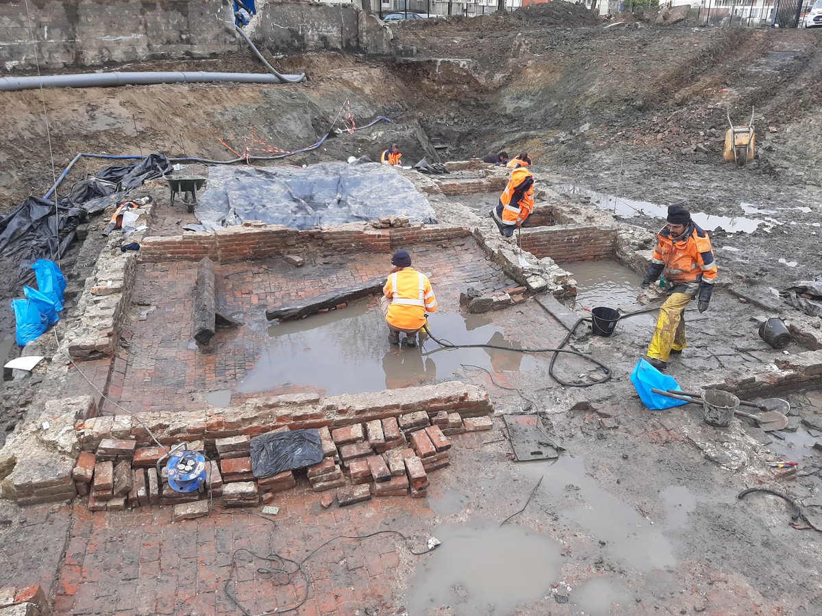 👏 de fin pour la fouille du site de la « Clouterie » à <a href="/VilleMaubeuge/">Ville de Maubeuge</a>  ! Après une présence quasi-continue de plus de 5 mois sur le terrain, voici un retour sur les coulisses de l’opération menée par l’ <a href="/Inrap/">Inrap</a>  👇[1/7]