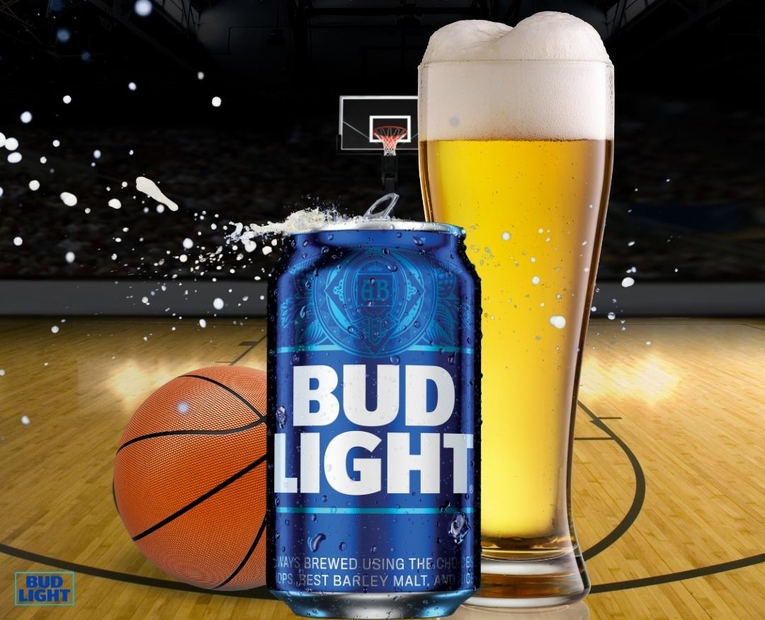 How's your #SweetSixteen looking so far this season? 🏀🍻

#budlight #marchhoops #ncaabasketball #bracketchat #ballisLIFE