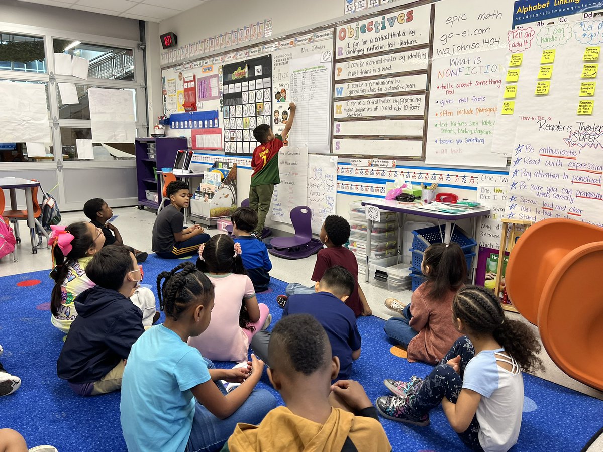 MrsJohnson_LLE's tweet image. Monday morning starting off right with Number Corner! @HumbleElemMath @MavoAntonietta @HumbleISD_LLE @MsBenton_LLE_AP @HumbleISD #MarchMathMadness