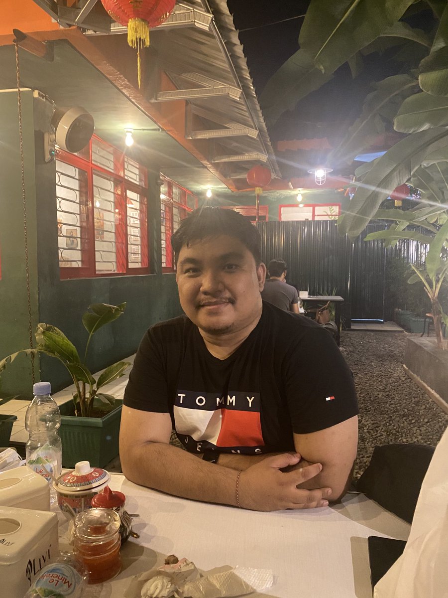 irgi48's tweet image. Duduk2 sj