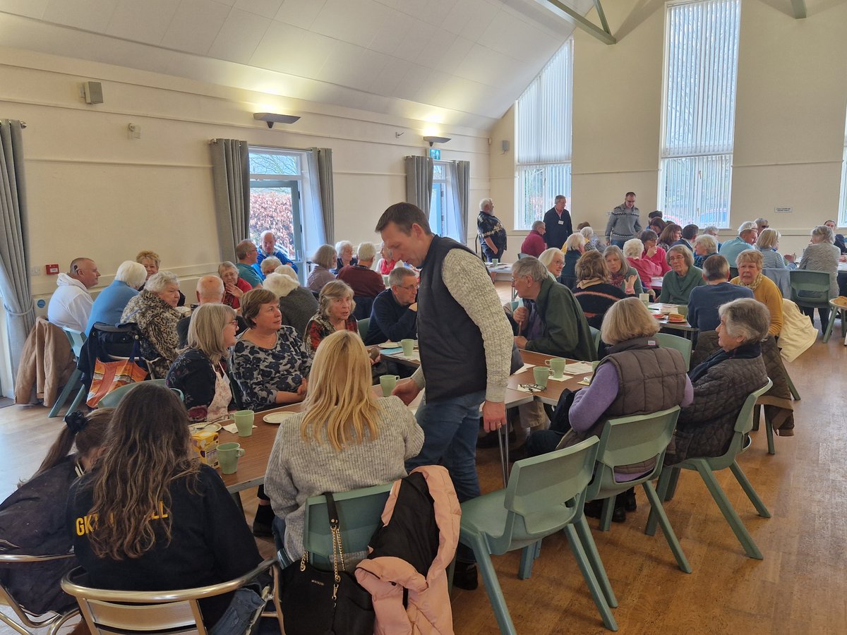 asoneukcampaign's tweet photo. 📢 Here’s what As One #Hampshire has achieved since September:
 
🫖 14 tea party or brunch events where 1156 neighbour connections were made.
 
🤝 39 new #StreetAssociations formed, covering an estimated 10000 residents.
 
Huge thanks to all who helped make it happen 😊

#BizHour https://t.co/AuXruvbu6I