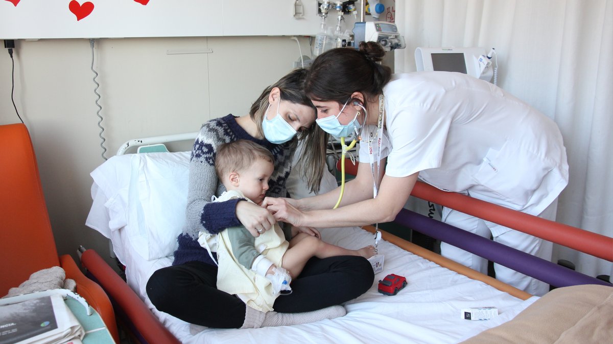 SJDbarcelona_es's tweet photo. ¡Sólo quedan 3 días para la Jornada de Puertas Abiertas! 👉https://t.co/BjcwIWQXby

Ven a hacer tu residencia en @SJDbarcelona_es
🩺45 plazas, 8 especialidades 
🏅Hospital maternoinfantil de tercer nivel

🗓️30 de marzo, 9 am
📍  Online y presencial

#JuntosConstruimoselFuturo https://t.co/DvhgCFy58N