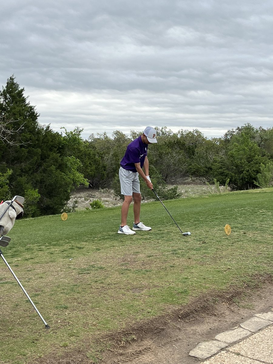 Marshakh10's tweet photo. And they are off!! District 26-5A golf tournament Day 1! @BMar1842 @cisdnews @DrChapmanCISD https://t.co/RzvQEfMTNI
