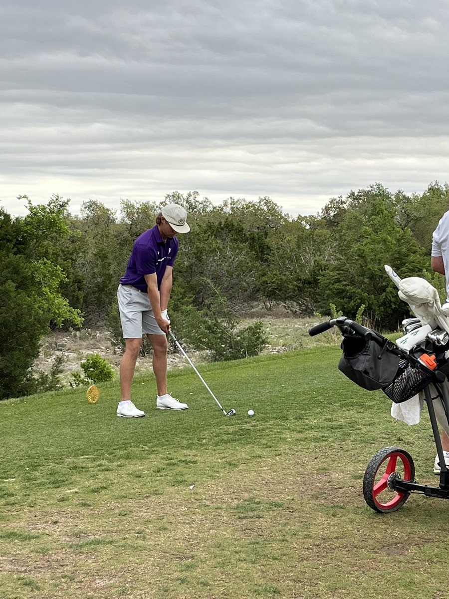 Marshakh10's tweet photo. And they are off!! District 26-5A golf tournament Day 1! @BMar1842 @cisdnews @DrChapmanCISD https://t.co/RzvQEfMTNI