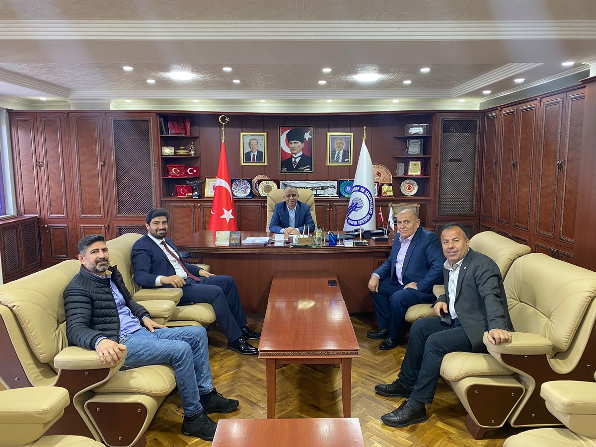 Gaziantep Esnaf ve Sanatkarlar Odaları Birliği Başkanı İsmet ÖZCAN'ı makamında ziyaret ederek istişarelerde bulunduk. Misafirperverliği için teşekkür ediyorum