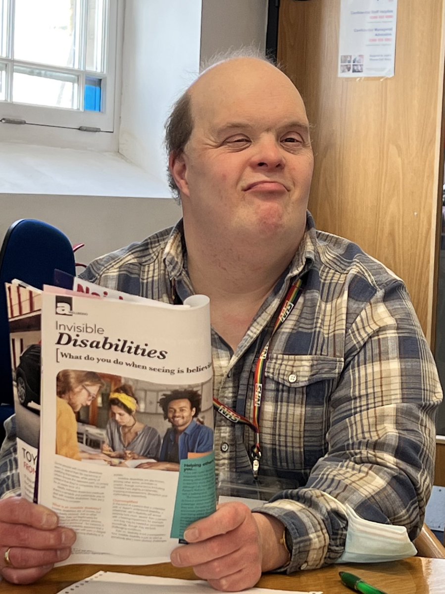 PfkcR's tweet photo. Sometimes we take @ablemag and discuss topics based on the articles. Today the guys were discussing whether they like the sunflower lanyard system. We had an interesting debate about the pros and cons. #AbleMagazine #HiddenDisability #AutismAcceptanceWeek #AutismAwarenessWeek https://t.co/zhfFIPS8JF