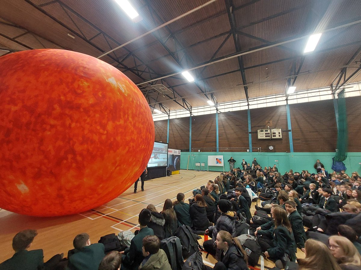 TootHillSTEM's tweet photo. Wow, what a great afternoon hosting the @Roadshow_Team! Submarines, space and everything in between. Enjoyable and informative for the whole of year 7. Thanks to all who helped make it happen. #STEM #STEMeducation #TootHillSTEM https://t.co/XuUlArOL21