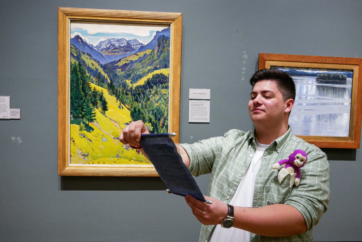 stevenjfowler's tweet photo. Brilliant photos really capture how special it was for the poetry art tour event @NationalGallery on Friday night last. @stanimirhd @RushikaWick @JosephKendra  @FionaAlderton were amazing. Thanks to everyone who came https://t.co/f8vINrzzLo