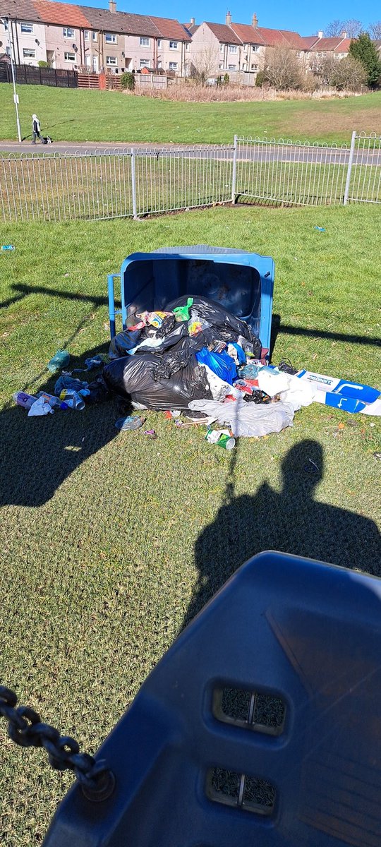 katmandoo2's tweet photo. @nlcpeople poor kids can't play safe in the park as vandals have removed the big bin and emptied it on Dornoch Rd park in Holytown https://t.co/8MEPL7C267
