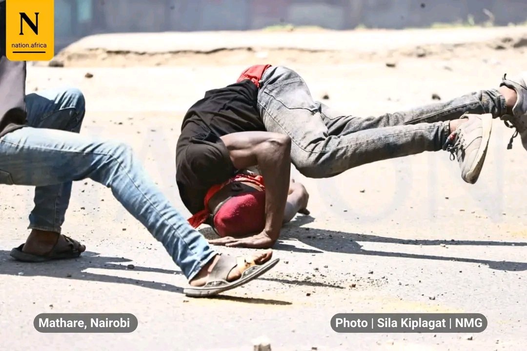 Me trying not to fall in love
Crushie: Hello handsome 
Me:👇 👇 😂