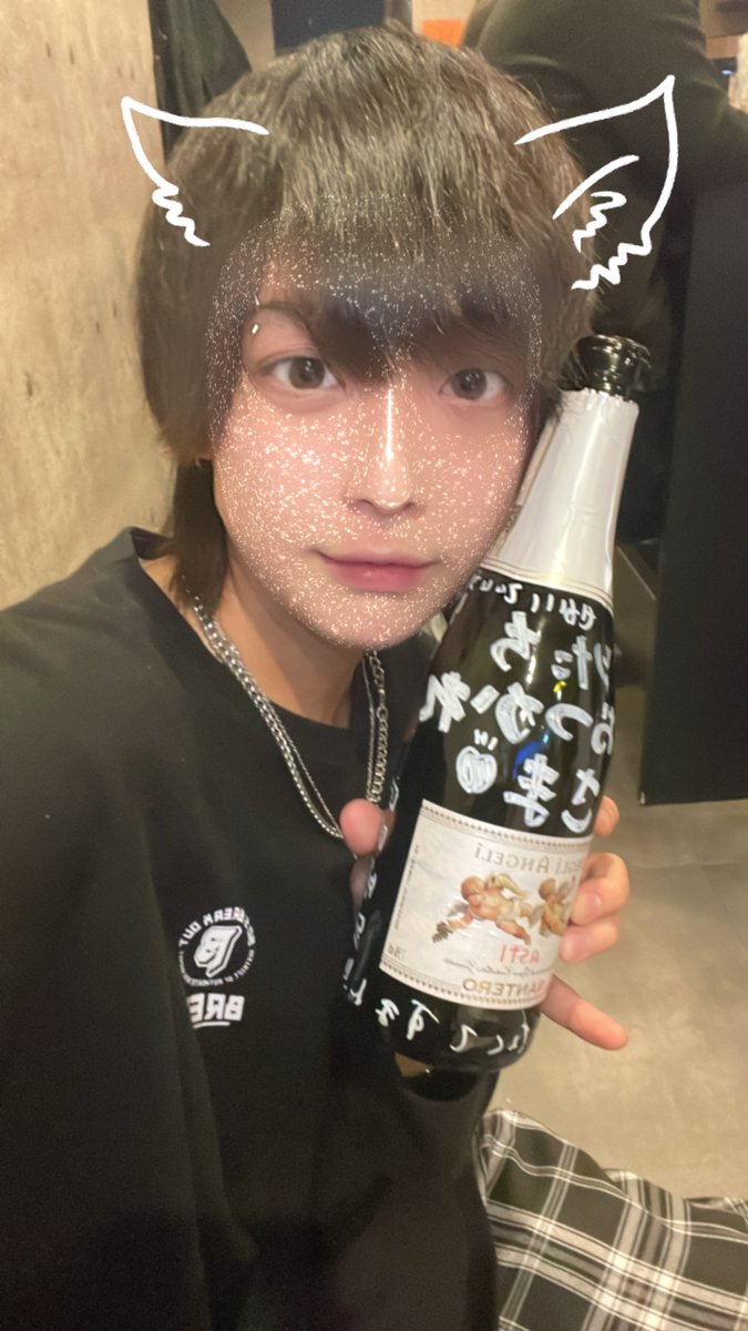 BianbarL's tweet photo. 3月28日（火）

出勤メンバー
つき　20:00~23:30
りた　23:30~5:00
ゆい　20:00~5:00 https://t.co/TfcXgXNOgZ