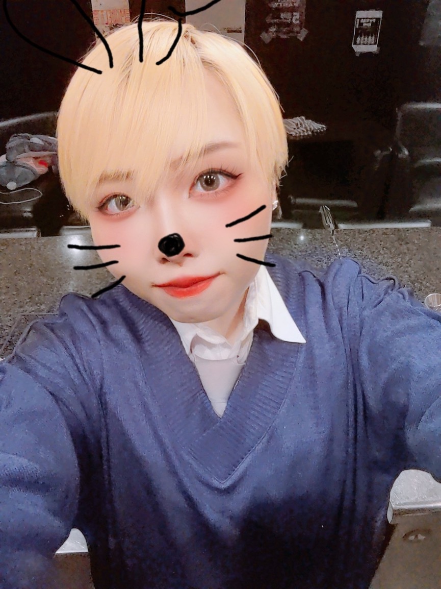 BianbarL's tweet photo. 3月28日（火）

出勤メンバー
つき　20:00~23:30
りた　23:30~5:00
ゆい　20:00~5:00 https://t.co/TfcXgXNOgZ