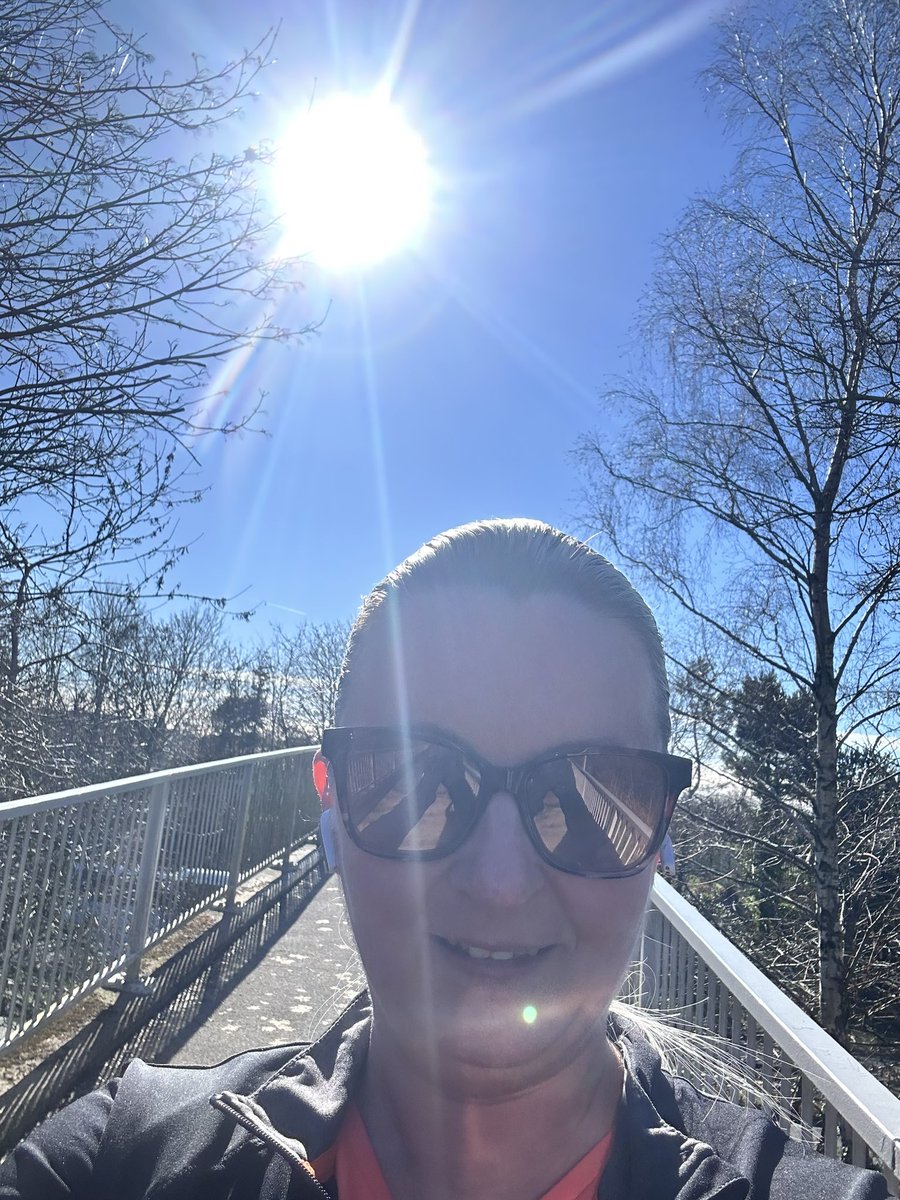 Emma Philp tweet media