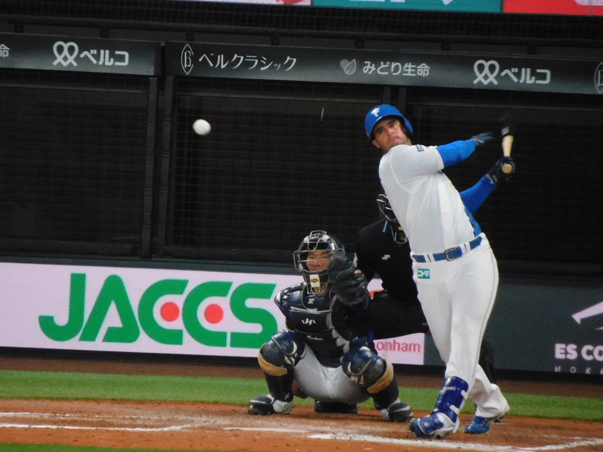 SUMINAFHERO61's tweet photo. #2023年03月26日
#LoveFighters
#アリエル・マルティネス
#sec135
#外野レフト1階席
#4列目 https://t.co/muETHt3fIt