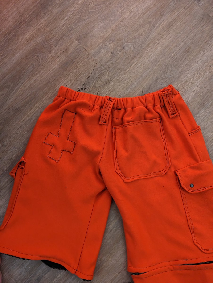 notmagicfox's tweet photo. Proto back cross oversize cargos pant / pantalon non fini/ https://t.co/mkpqLYrHfO