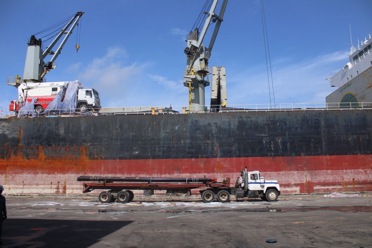 ecmterminalsltd's tweet photo. Announcing the arrival of vessels MEDI BANGKOK and DESERT UNITY discharging at our terminals, multipurpose terminals ‘B’ of Calabar Port. https://t.co/f97C3SswHE