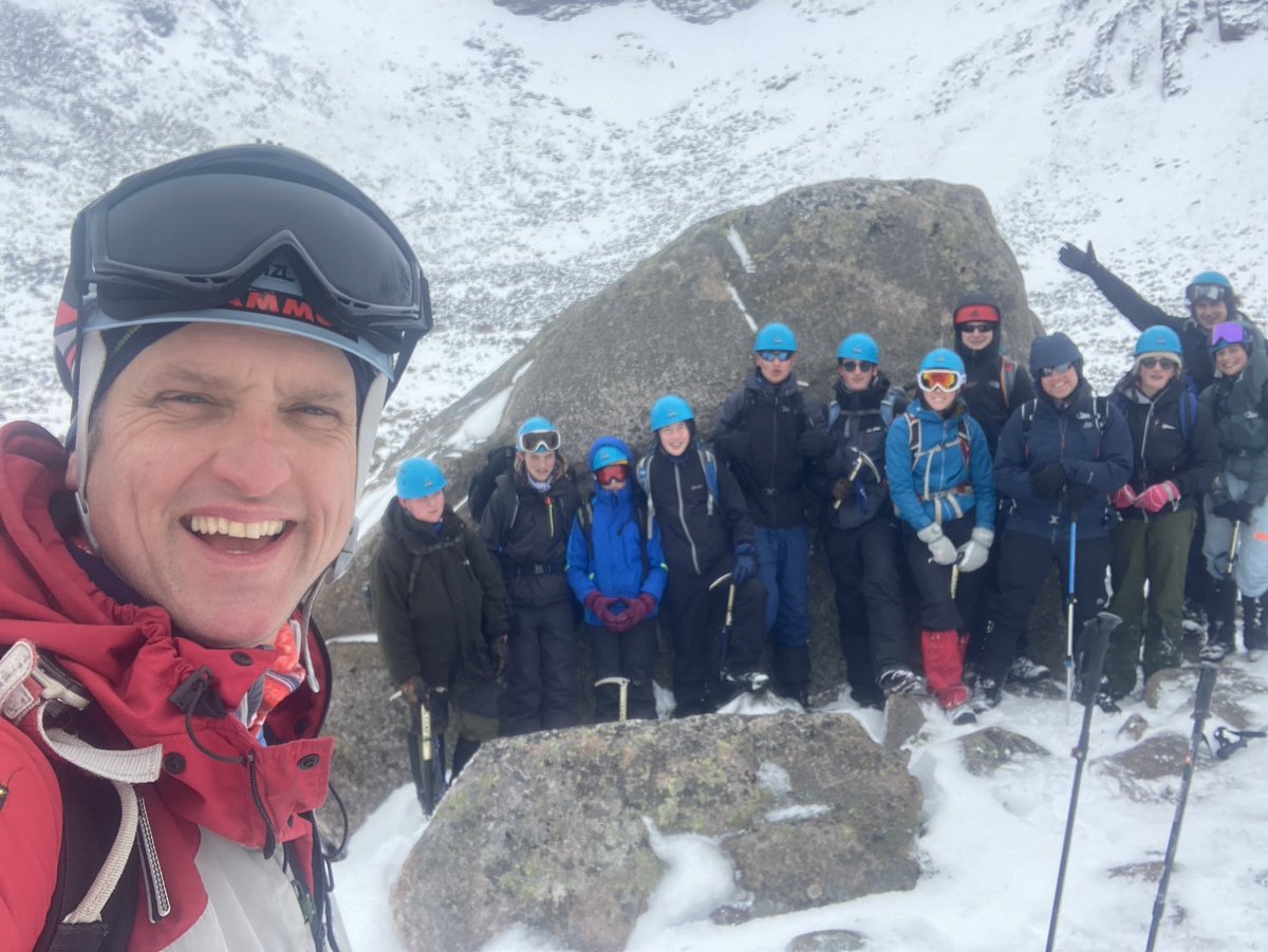 theexpedleader's tweet image. What a team! #winterskills #thinkwinter