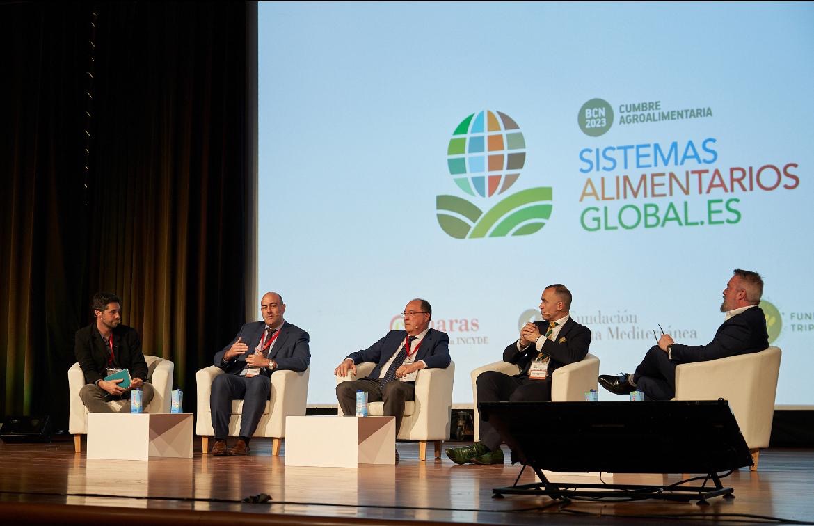 🗣Nuestro director general de CNTA, <a href="/hbarbarin/">Hector Barbarin</a>, participó en la <a href="/CumbreSag/">Cumbre Sistemas Alimentarios Global.Es</a> aportando su visión sobre la actualidad de la industria.
 
🔗Hoy en nuestro blog te contamos cuál es su visión y otros insights extraídos del evento👉 lnkd.in/dKZujVNq

#CNTAenVanguardia