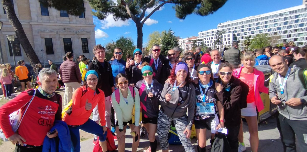 Pedazo de equipo el que representó a RunningDC en @mediomaratonmadrid . Tú también puedes formar parte de él. Únete! #mediomaraton #maraton #correrencompañia #running #correr #10km