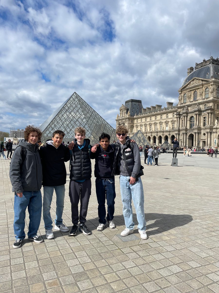 HamptonFrench tweet media