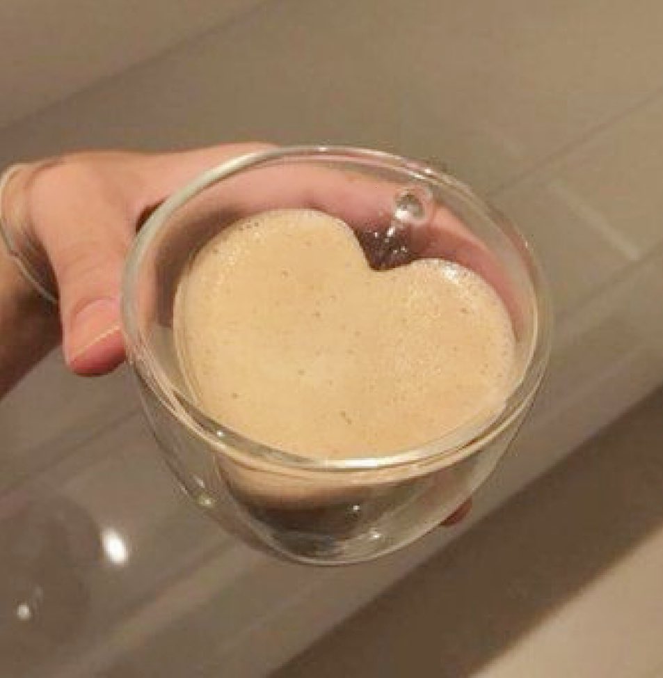 its444her's tweet photo. heart shaped cups 🫶🏼 https://t.co/mnWegy5917