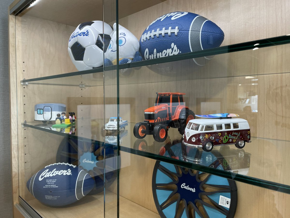 Area_Photog's tweet photo. Persistence paid off. @culvers 907 is open in Oregon, WI #news3now https://t.co/tW8VOxEv2Y