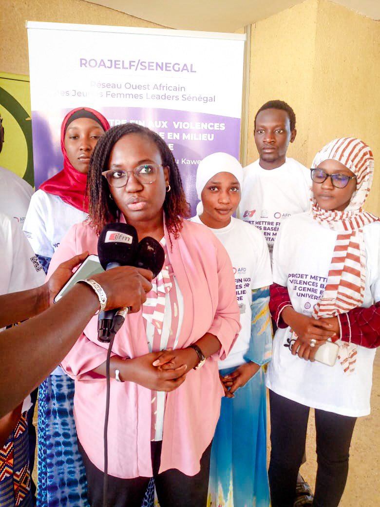 RoajelfSenegal's tweet photo. Le @RoajelfSenegal a procédé, samedi, 18 mars 2023, à l’Université Alioune DIOP de Bambey @uadbsn, au lancement du projet : mettre fin aux Violences Basées sur le Genre #VBG en milieu #scolaire “Dakaal Metital ci birr Daara yu Kaweyi ”. 

@AFD_France 
@Equipop_Ong 
#femin_act
👇 https://t.co/oz2h6XtKM5