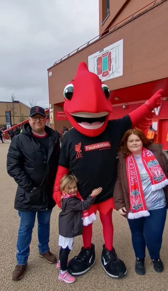 emmaweaver's tweet photo. @MightyRed_LFC @LFCFoundation Made Iris' first match so special, she loves you #mightyred https://t.co/B4rTz92d9B