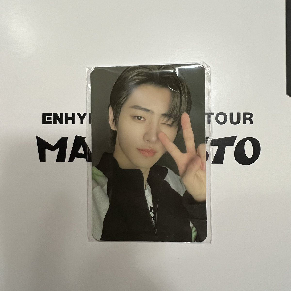 jungwon2930's tweet photo. Manifesto in Seoul トレカ 交換 DVD

【譲】ソンフン
【求】ジョンウォン

同種交換、郵送希望です‼️
交換可能な方いらっしゃいますか〜！😭 https://t.co/PC1eptNKBv
