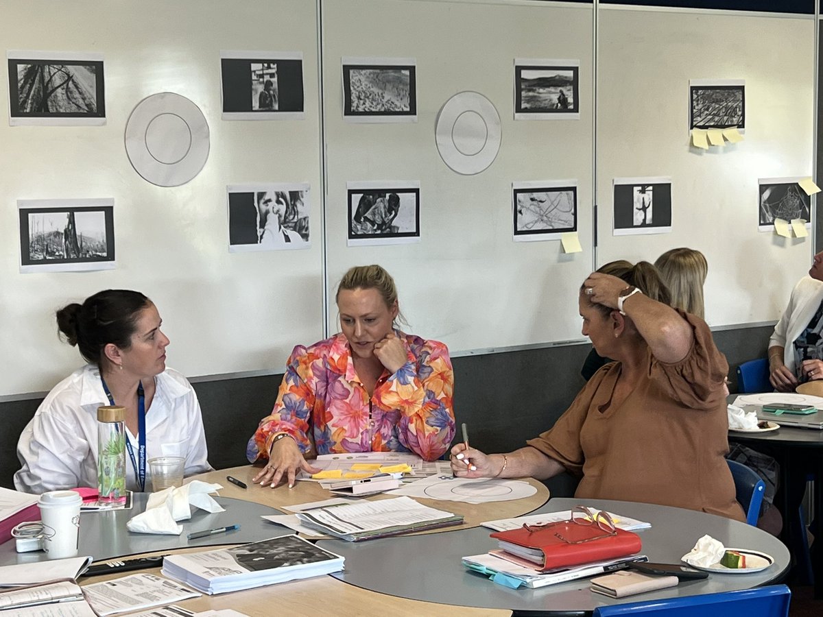 Dr Tania Leach SFHEA tweet media