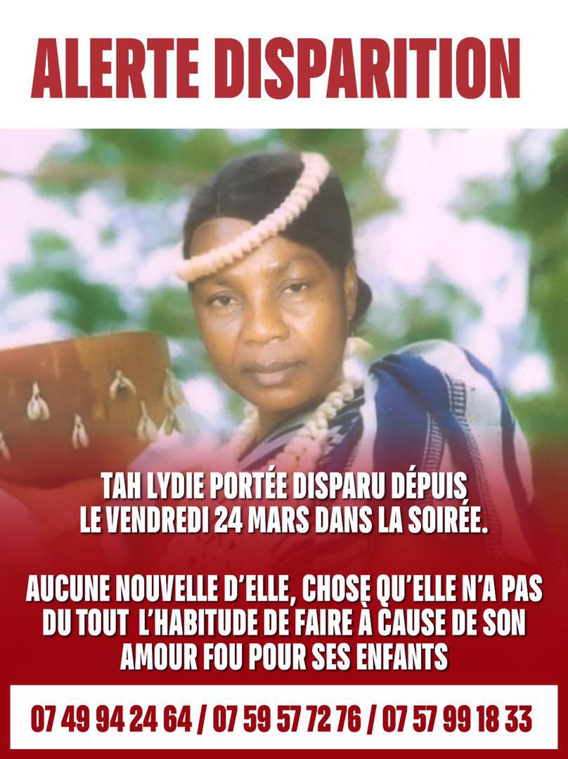 🔴Alerte disparition 

Une mère de famille vivant à Yopougon niangon elle a quitté le domicile familiale depuis le 24 mars elle n’a pas fait signe de vie ses enfants l’appelle sans succès..