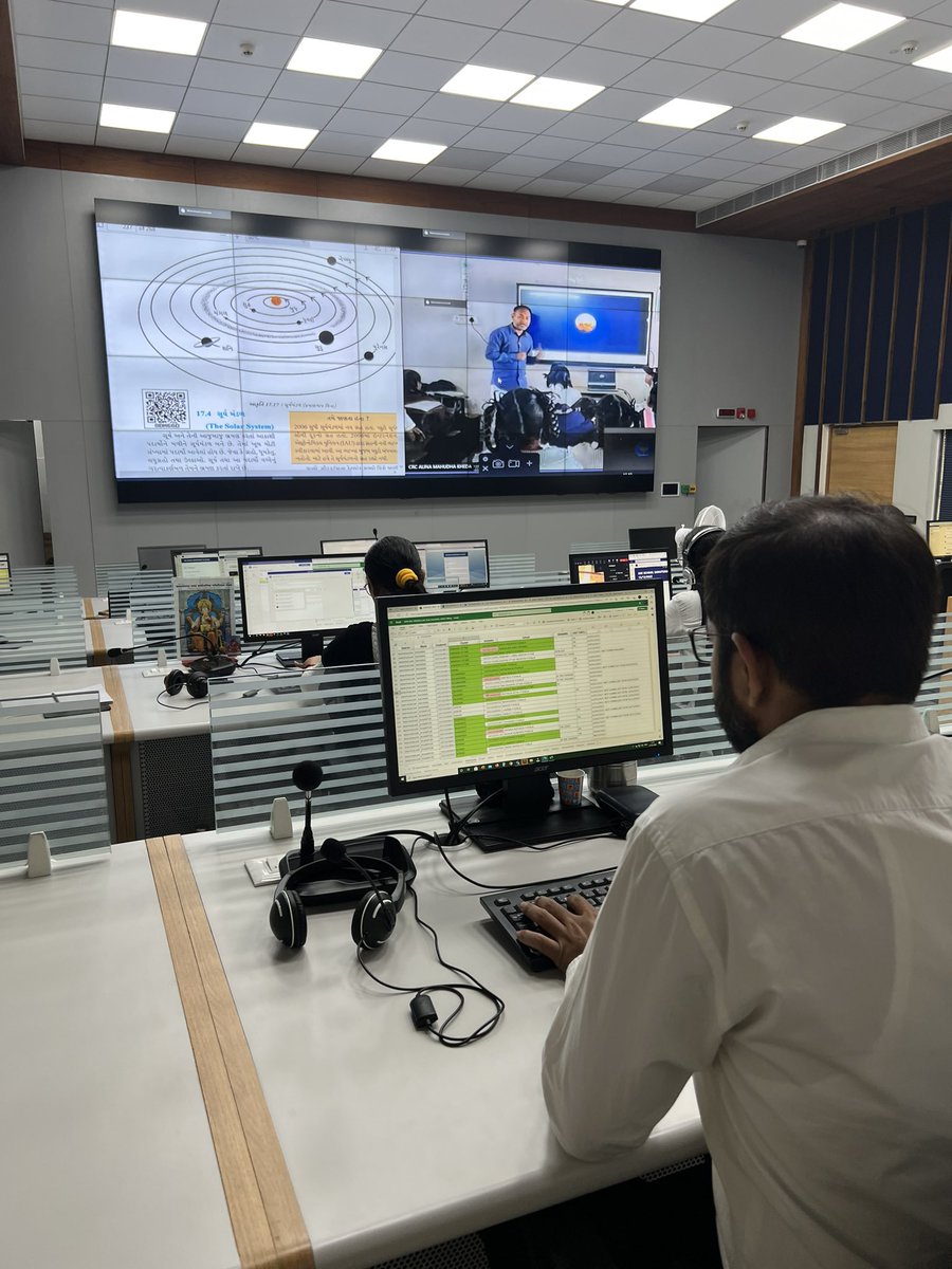 Moira Dawa tweet media