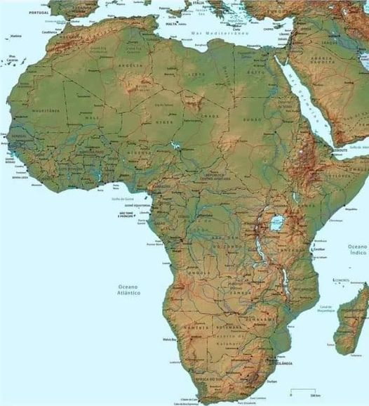 ° Area dell'Africa = 30,37 milioni di km2
° Area cinese = 9,6 milioni di km2
° Area degli Stati Uniti d'America = 9,8 milioni di km2
° Area dell'Europa = 10,18 milioni di km2
● L'Africa è più grande di tutta Europa, Cina e Stati Uniti d'America messi insieme.
● Ma nella maggior