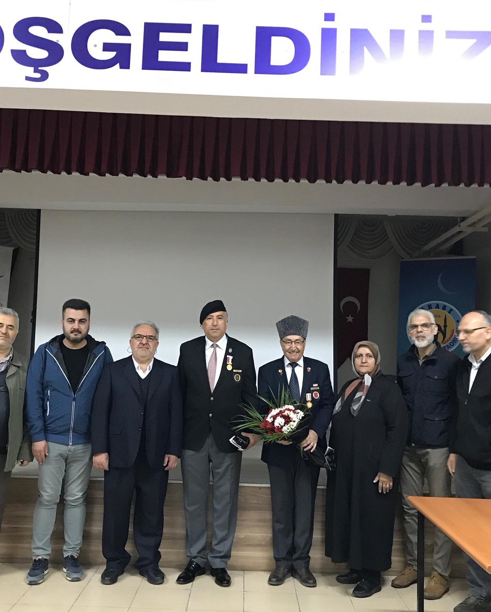 AkabeImam's tweet photo. Okulumuza Türkiye Harp Malulü Gaziler , Şehit,Dul ve Yetimleri Derneği Konya Şubesi Başkanlığı ‘ndan gelerek öğrencilerimize Çanakkale Zaferi’nin anlam ve önemini anlatan Başkan Süleyman EGE ‘ye , gazilerimize ve gazi yakınlarına teşekkür ediyoruz. #18martçanakkalezaferi https://t.co/pXjthPS1fP