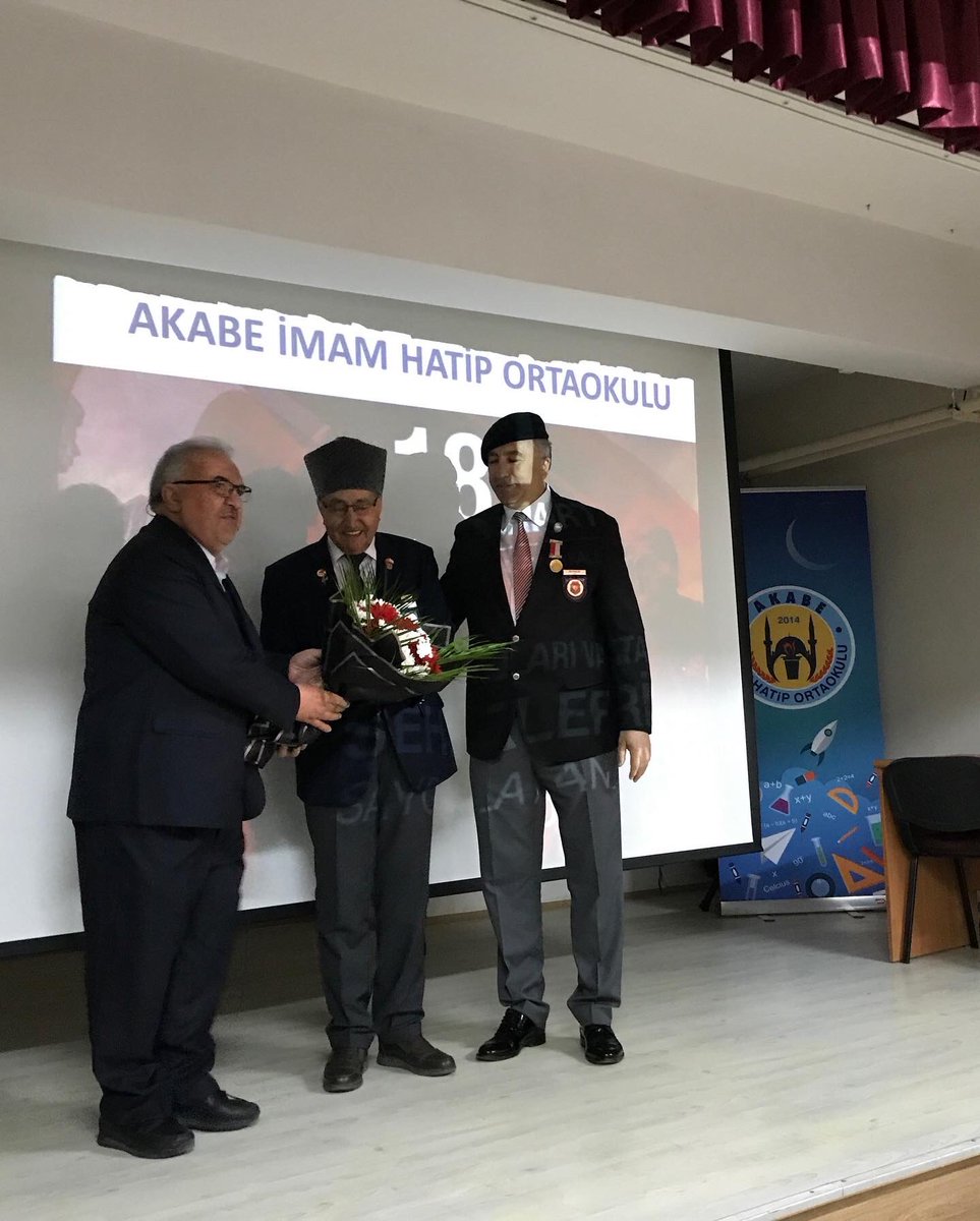 AkabeImam's tweet photo. Okulumuza Türkiye Harp Malulü Gaziler , Şehit,Dul ve Yetimleri Derneği Konya Şubesi Başkanlığı ‘ndan gelerek öğrencilerimize Çanakkale Zaferi’nin anlam ve önemini anlatan Başkan Süleyman EGE ‘ye , gazilerimize ve gazi yakınlarına teşekkür ediyoruz. #18martçanakkalezaferi https://t.co/pXjthPS1fP
