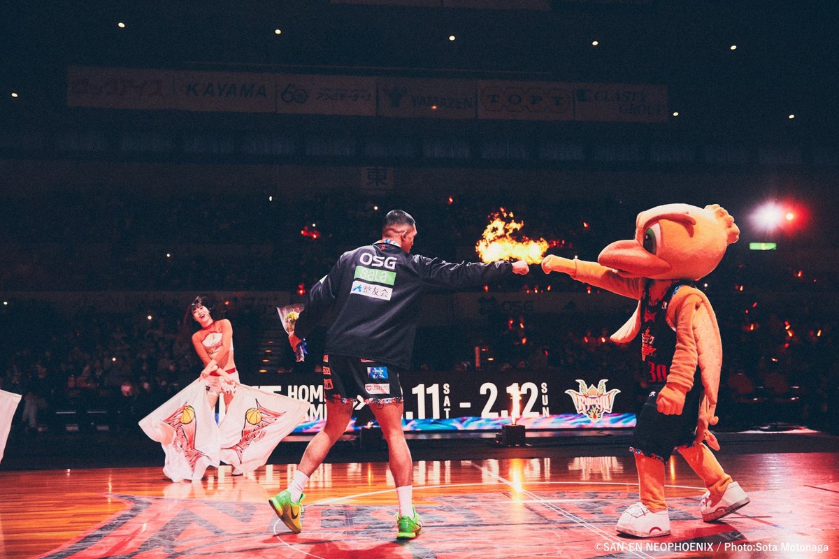 #Bリーグマスコット #ダンカー

しかし水を差す様で申し訳ないが、まともに戦ってもロウルやブレッキーはもちろんシーホースくんにも勝てんぞ。上位進出のため何か良い手は無いものか…🤔 ←ガチ😅

目指せチーム順位超え！💪
#三遠ネオフェニックス 