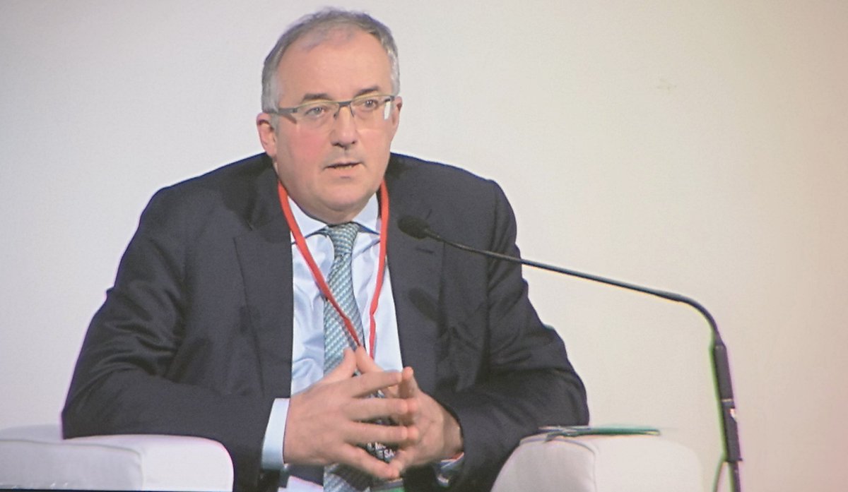 ConfindustriaAA's tweet photo. @Roberto Gasparetto a #ilmondochesarà #ConfindustriaAA parla del ruolo di @AcegasApsAmga nella produzione e distribuzione di #energia, anche in partnership nel progetto #ValleIdrogenoNordAdriatico #NAHV https://t.co/UYQSN1htB3