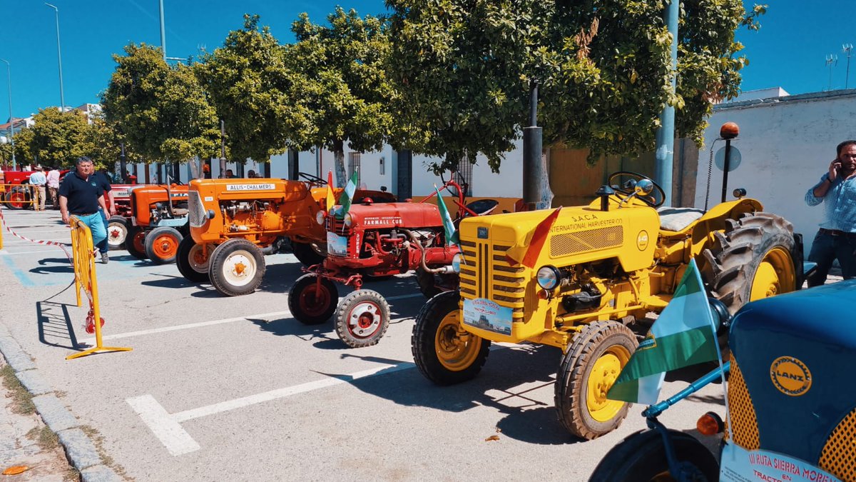 tractorantiguo's tweet photo. Éxito de la feria en la Puebla de los Infantes.
https://t.co/yft7TZww3Z https://t.co/CI9Vyg1fcB