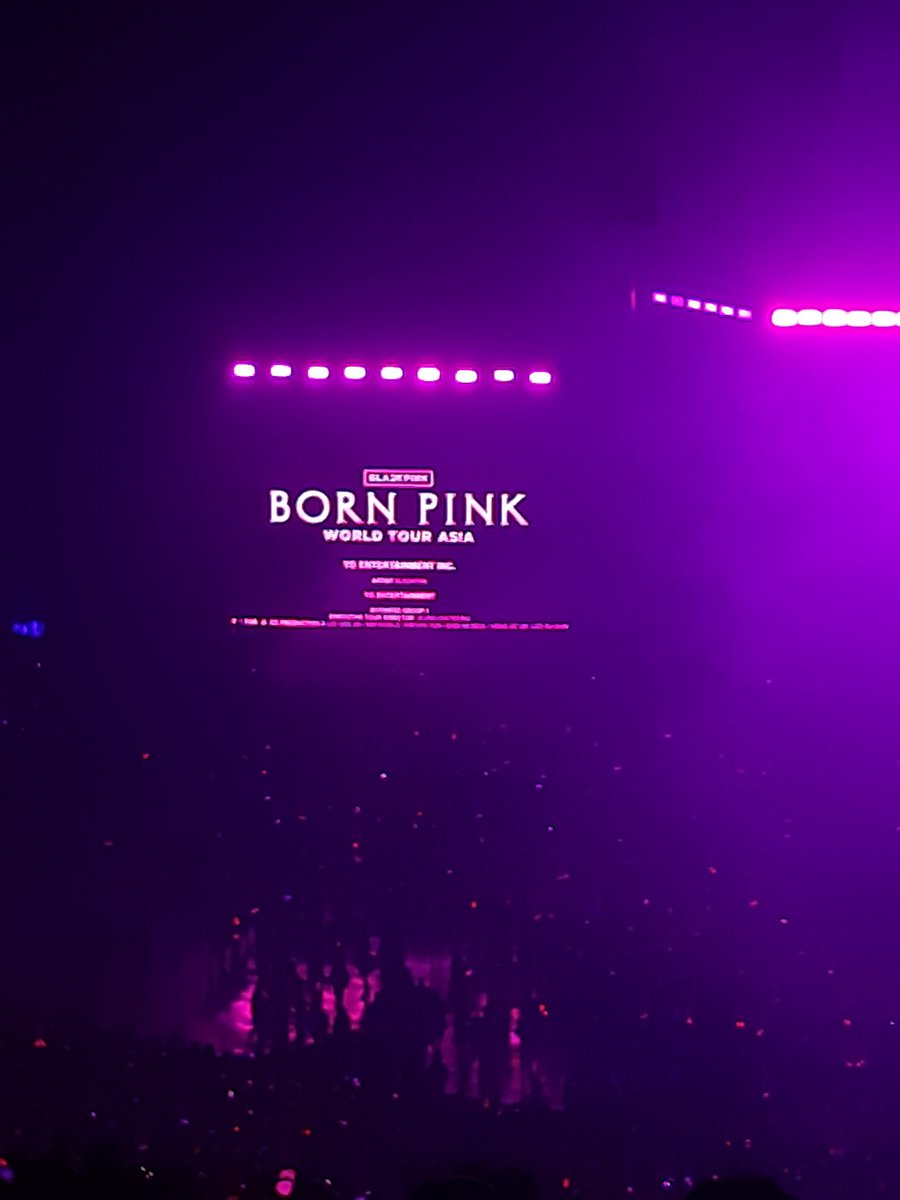 woniee_29's tweet photo. HAPPIEST GIRL IN THE WORLD
🖤💗
#BORNPINKinManila_BulacanD2 https://t.co/Eijw5sF7B2