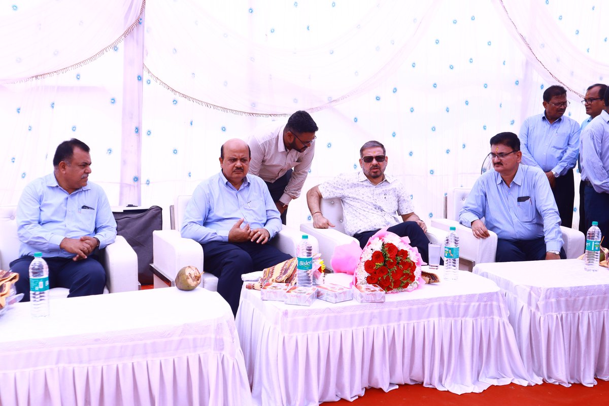 OPTCL_Odisha's tweet photo. Sri Sanjay Kumar Mishra,IRTS,CMD OPTCL today laid the foundation stone for new SLDC Complex. This Rs.25Cr. worth G+7 multi-storeyed building will be utilized for the functioning of State Load Despatch activities. https://t.co/dHGZNXKvGH
