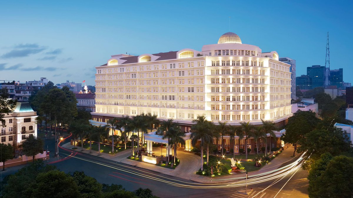 utravele's tweet photo. Book Park Hyatt, Vietnam

#parkhyatt #vietnam #besthotels #luxuryhotel #boutiquehotel #europe #luxurytraveller #pool #hoteldeals #travel #travelblog #travelblogger #vacation #holiday #traveling #traveler #tourist #tourism #trip #explore #adventure #travelphoto https://t.co/RfNDRfUJ5j