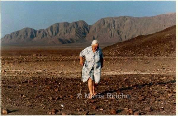 TAGACAT's tweet photo. "Todo ha sido por la Pampa, para Maria y para el Perú"
- #RenateReiche
Renate fue la mayor financiera de la obra de su hermana #MariaReiche y de la conservación de Nasca.
Se usó todo su patrimonio y pensión alemana 🇩🇪 para conservar las líneas de Nasca.
2/ https://t.co/jw4yWtpCCw